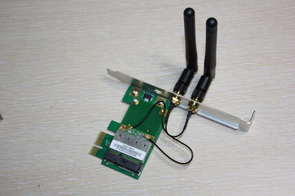 Как устанавливать wifi адаптер. Wi-Fi PCI-E адаптер. WIFI модуль Mini PCI-E. Mini PCI E адаптер Wi Fi. Плата вай фай адаптера УСБ.