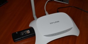  Подключать модем для раздачи сети можно в роутер TP-Link